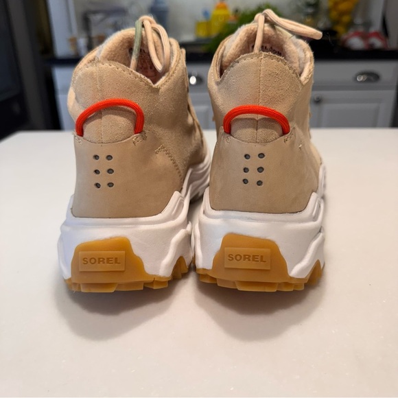 NEW SOREL Women’s Kinetic Breakthru Caribou Waterproof Boot US 6 EU 37 Beige - Picture 5 of 13